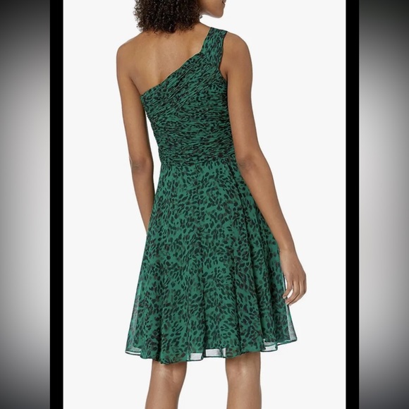 BNWT $258 Halston Heritage dress size 8 - Picture 2 of 5